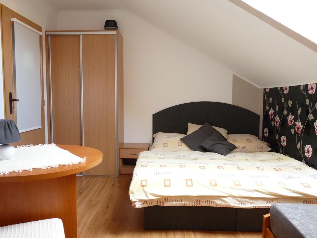 Appartement Privat Inka à Liptovský Mikuláš Extérieur photo