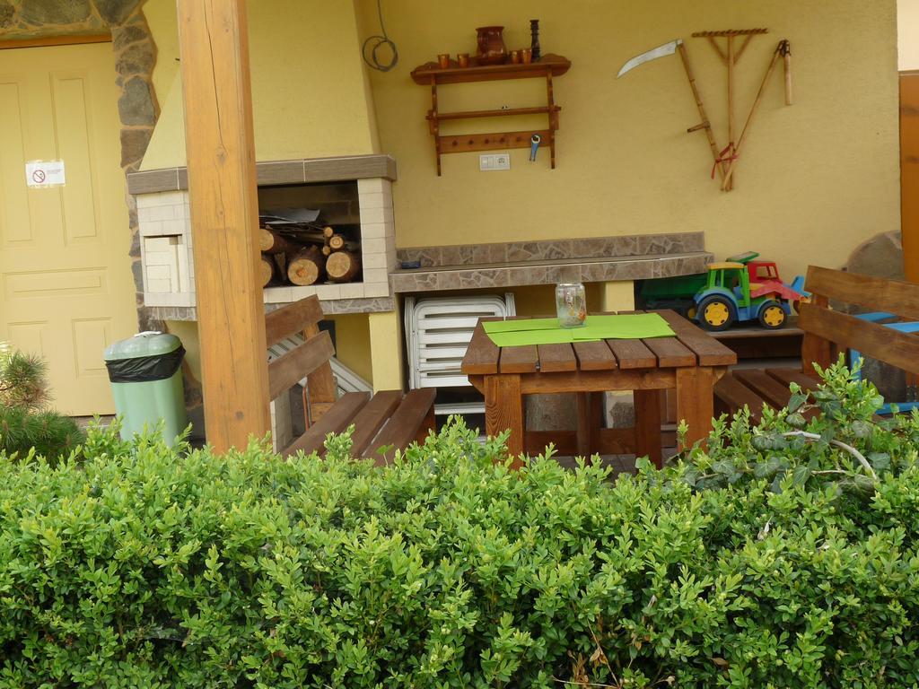 Appartement Privat Inka à Liptovský Mikuláš Extérieur photo