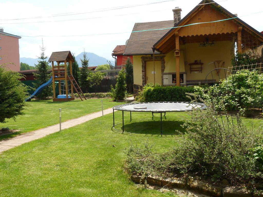 Appartement Privat Inka à Liptovský Mikuláš Extérieur photo